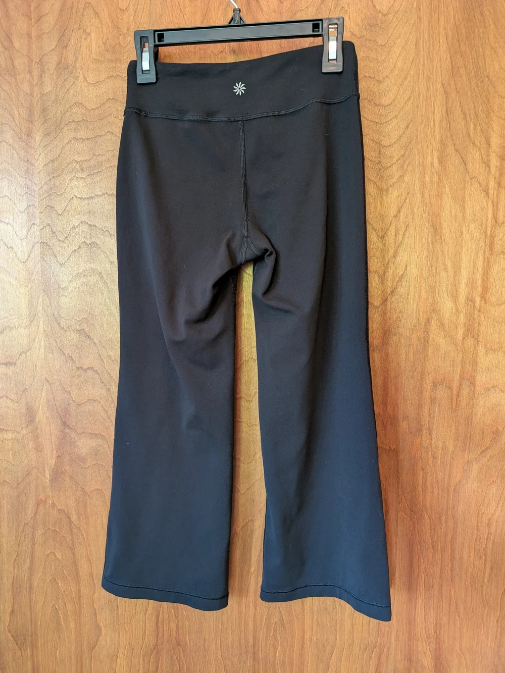Athleta Girl Chit Chat Kick Flare Capri Pant M 8-10